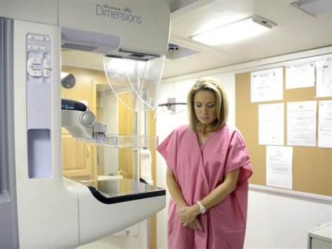 2D9661261-tdy-amy-robach-131111-02.blocks_desktop_medium